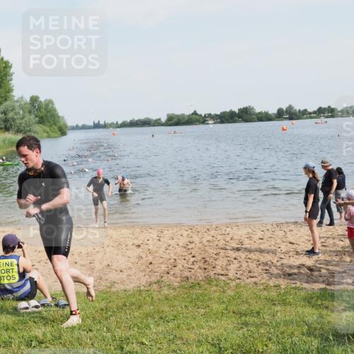 21.06.2025 - 27. Vierlanden-Triathlon MichiJ http://msf.ph/oto/7992043 15.06.2026 09:54:34 Schwimmen 262, 294, 318, 354 meine-sportfotos.de