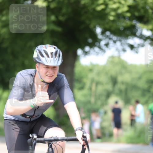 15.06.2025 - 7 Türme Triathlon Yannick Fuchs http://msf.ph/oto/7992049 15.06.2025 13:05:09 Radfahren 469 meine-sportfotos.de