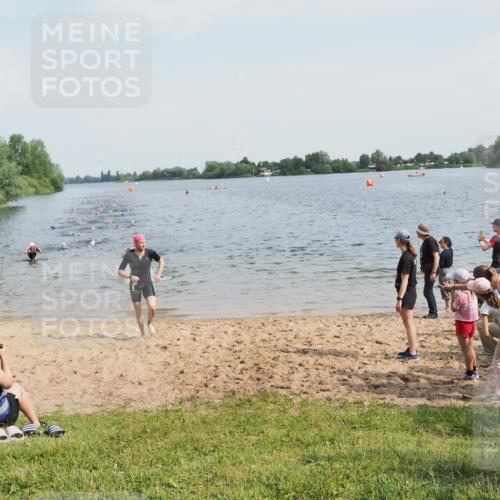 21.06.2025 - 27. Vierlanden-Triathlon MichiJ http://msf.ph/oto/7992067 15.06.2026 09:54:36 Schwimmen 262, 294, 318, 354 meine-sportfotos.de