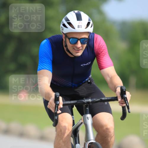 15.06.2025 - 27. Vierlanden-Triathlon H.Heesch http://msf.ph/oto/7992097 15.06.2025 10:05:53 Radfahren 81, 185, 233, 320, 353 meine-sportfotos.de