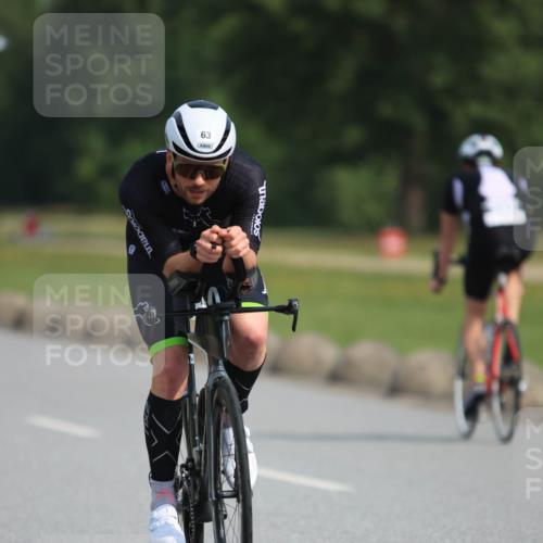 15.06.2025 - 27. Vierlanden-Triathlon H.Heesch http://msf.ph/oto/7992127 15.06.2025 10:06:15 Radfahren 17, 63, 97, 154, 287, 340 meine-sportfotos.de