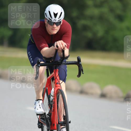 15.06.2025 - 27. Vierlanden-Triathlon H.Heesch http://msf.ph/oto/7992151 15.06.2025 10:06:39 Radfahren 65, 72, 178, 203, 315, 345, 1399 meine-sportfotos.de