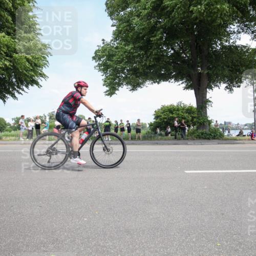 15.06.2025 - 7 Türme Triathlon Yannick Fuchs http://msf.ph/oto/7992170 15.06.2025 13:26:42 Radfahren 400, 667, 1071, 1153 meine-sportfotos.de