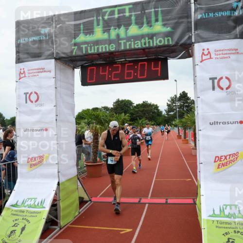 15.06.2025 - 7 Türme Triathlon Michael Strokosch http://msf.ph/oto/7992173 15.06.2025 14:26:04 Ziel 449, 562, 586, 639, 829 meine-sportfotos.de