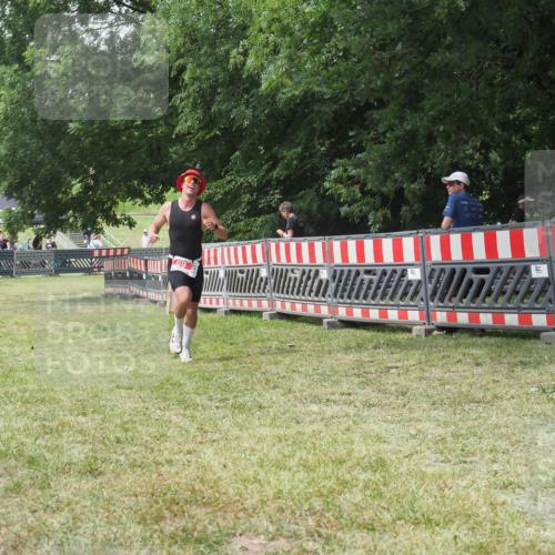 21.06.2025 - 27. Vierlanden-Triathlon KatJ http://msf.ph/oto/7992182 15.06.2025 12:35:11 Laufen  meine-sportfotos.de