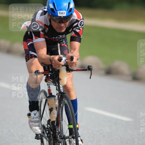 15.06.2025 - 27. Vierlanden-Triathlon H.Heesch http://msf.ph/oto/7992191 15.06.2025 10:09:10 Radfahren 143, 193, 269, 296 meine-sportfotos.de