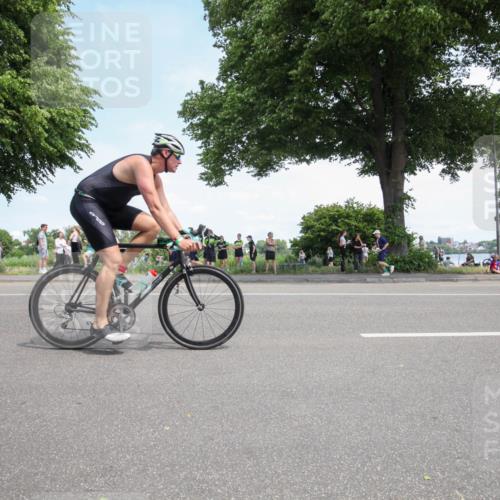 15.06.2025 - 7 Türme Triathlon Yannick Fuchs http://msf.ph/oto/7992211 15.06.2025 13:26:50 Radfahren 672, 760, 998, 1071, 1153 meine-sportfotos.de