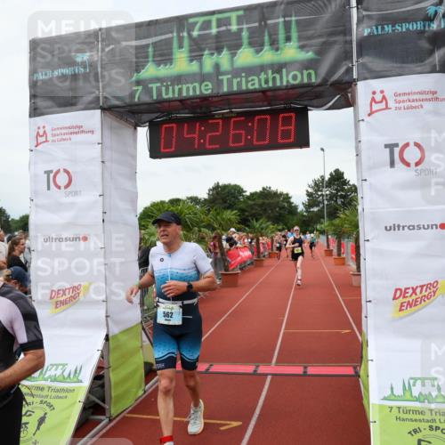 15.06.2025 - 7 Türme Triathlon Michael Strokosch http://msf.ph/oto/7992291 15.06.2025 14:26:07 Ziel 449, 562, 586, 639, 829, 867 meine-sportfotos.de