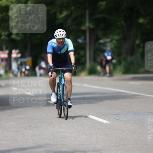 15.06.2025 - 7 Türme Triathlon Yannick Fuchs http://msf.ph/oto/7992323 15.06.2025 13:05:41 Radfahren 303, 457, 589, 758 meine-sportfotos.de