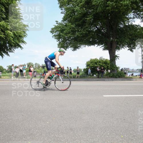 15.06.2025 - 7 Türme Triathlon Yannick Fuchs http://msf.ph/oto/7992356 15.06.2025 13:27:40 Radfahren 331, 568, 723, 978 meine-sportfotos.de