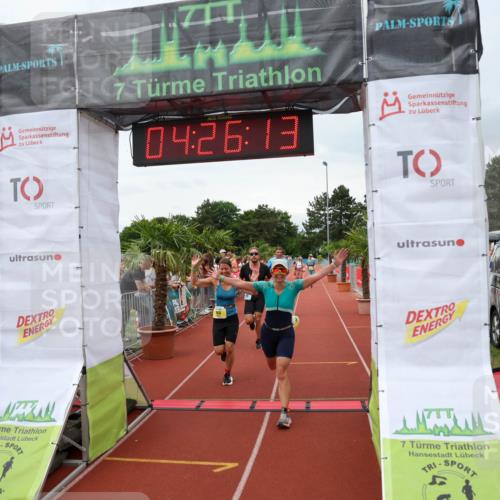 15.06.2025 - 7 Türme Triathlon Michael Strokosch http://msf.ph/oto/7992358 15.06.2025 14:26:13 Ziel 562, 586, 665, 703, 759, 768, 866, 867 meine-sportfotos.de