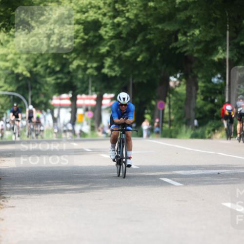 15.06.2025 - 7 Türme Triathlon Yannick Fuchs http://msf.ph/oto/7992373 15.06.2025 13:05:51 Radfahren 193, 421, 548 meine-sportfotos.de