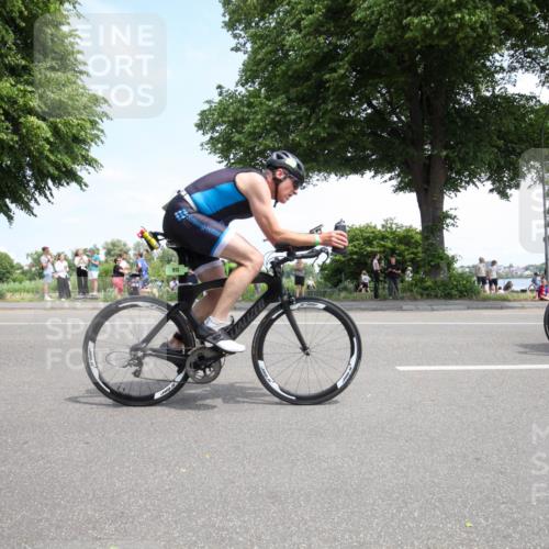 15.06.2025 - 7 Türme Triathlon Yannick Fuchs http://msf.ph/oto/7992450 15.06.2025 13:28:07 Radfahren 265, 290, 462, 838, 851, 901, 913, 952 meine-sportfotos.de