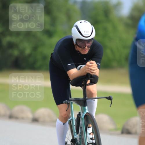 15.06.2025 - 27. Vierlanden-Triathlon H.Heesch http://msf.ph/oto/7992453 15.06.2025 10:15:51 Radfahren 113, 168, 376, 394, 442, 462 meine-sportfotos.de