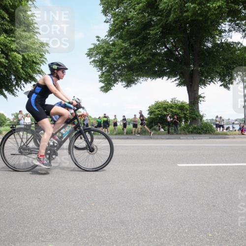 15.06.2025 - 7 Türme Triathlon Yannick Fuchs http://msf.ph/oto/7992513 15.06.2025 13:28:17 Radfahren 290, 404, 438, 649, 792, 851 meine-sportfotos.de