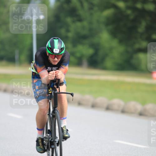 15.06.2025 - 27. Vierlanden-Triathlon H.Heesch http://msf.ph/oto/7992537 15.06.2025 10:16:39 Radfahren 39, 54, 188, 196, 367 meine-sportfotos.de