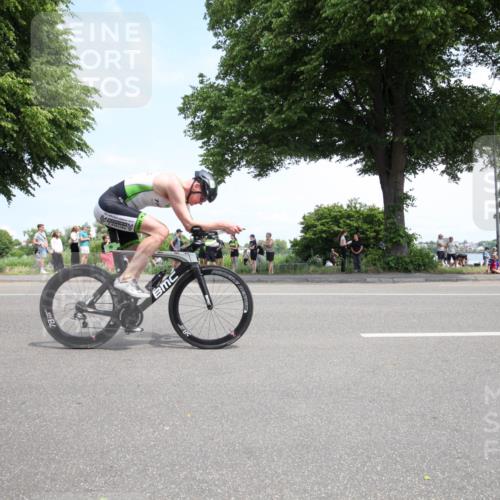 15.06.2025 - 7 Türme Triathlon Yannick Fuchs http://msf.ph/oto/7992561 15.06.2025 13:28:28 Radfahren 597, 649, 740, 792 meine-sportfotos.de