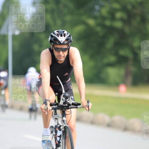 15.06.2025 - 27. Vierlanden-Triathlon H.Heesch http://msf.ph/oto/7992568 15.06.2025 10:16:49 Radfahren 163, 362, 367, 372, 407, 469 meine-sportfotos.de