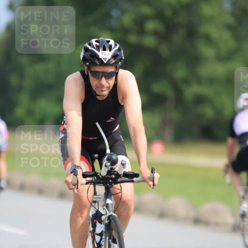 15.06.2025 - 27. Vierlanden-Triathlon H.Heesch http://msf.ph/oto/7992577 15.06.2025 10:16:50 Radfahren 163, 362, 367, 372, 407, 469 meine-sportfotos.de