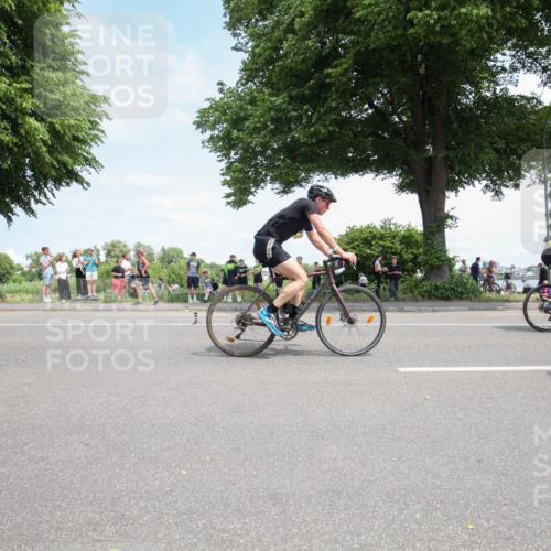 15.06.2025 - 7 Türme Triathlon Yannick Fuchs http://msf.ph/oto/7992683 15.06.2025 13:28:51 Radfahren 274, 339, 557, 558, 595, 745, 804, 805, 886, 1045, 1049 meine-sportfotos.de