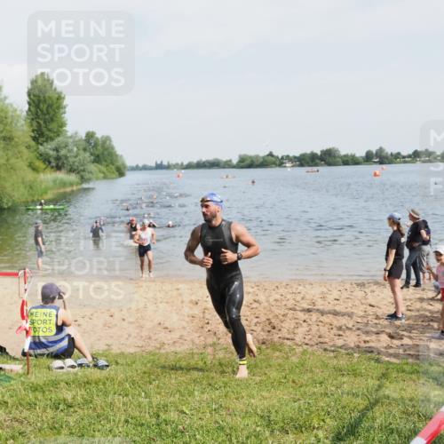 21.06.2025 - 27. Vierlanden-Triathlon MichiJ http://msf.ph/oto/7992710 15.06.2026 09:55:08 Schwimmen 299, 311, 326 meine-sportfotos.de