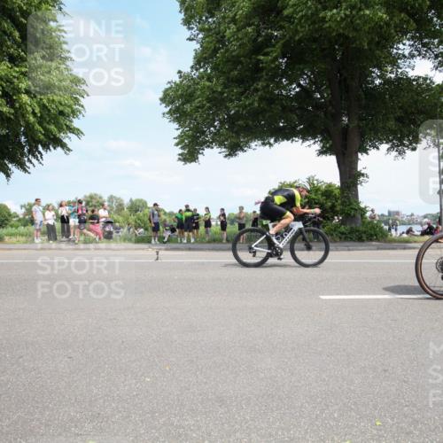 15.06.2025 - 7 Türme Triathlon Yannick Fuchs http://msf.ph/oto/7992782 15.06.2025 13:28:58 Radfahren 339, 558, 592, 680, 833, 1006, 1045 meine-sportfotos.de