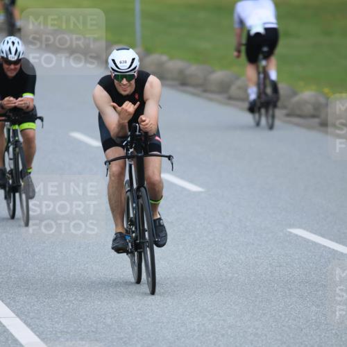 21.06.2025 - 27. Vierlanden-Triathlon H.Heesch http://msf.ph/oto/7992789 15.06.2025 12:03:53 Radfahren 151, 638, 764, 775, 798, 956 meine-sportfotos.de