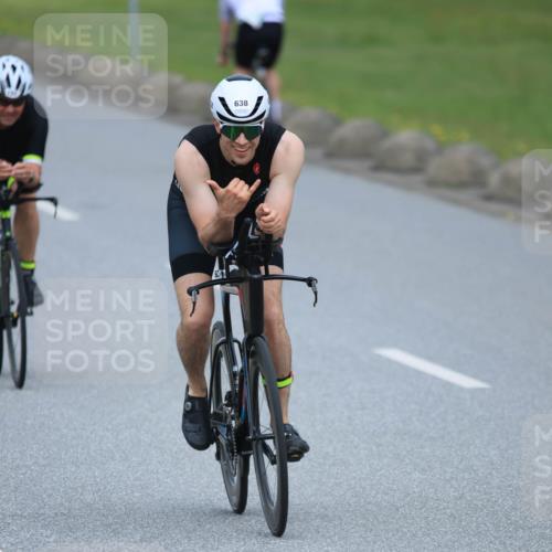 21.06.2025 - 27. Vierlanden-Triathlon H.Heesch http://msf.ph/oto/7992826 15.06.2025 12:03:54 Radfahren 151, 638, 764, 775, 798, 858, 956 meine-sportfotos.de
