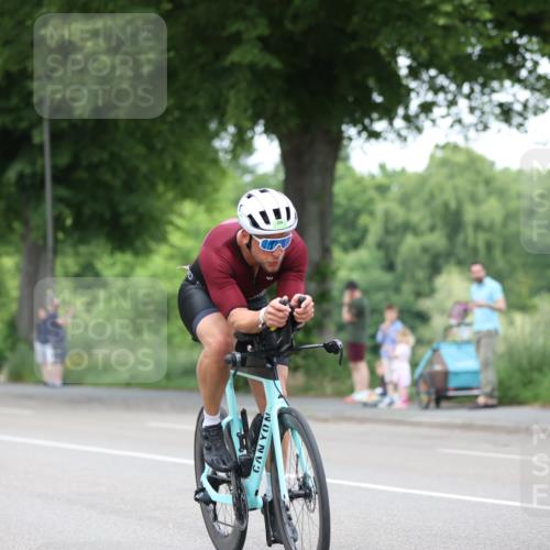15.06.2025 - 7 Türme Triathlon Yannick Fuchs http://msf.ph/oto/7992839 15.06.2025 12:03:09 Radfahren  meine-sportfotos.de