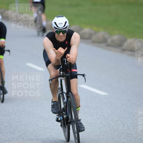 21.06.2025 - 27. Vierlanden-Triathlon H.Heesch http://msf.ph/oto/7992843 15.06.2025 12:03:54 Radfahren 151, 638, 764, 775, 798, 858, 956 meine-sportfotos.de