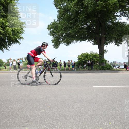 15.06.2025 - 7 Türme Triathlon Yannick Fuchs http://msf.ph/oto/7992881 15.06.2025 13:29:21 Radfahren 232, 434 meine-sportfotos.de
