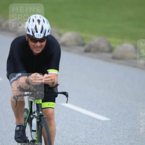 21.06.2025 - 27. Vierlanden-Triathlon H.Heesch http://msf.ph/oto/7992893 15.06.2025 12:03:56 Radfahren 151, 638, 735, 764, 775, 798, 858, 956 meine-sportfotos.de