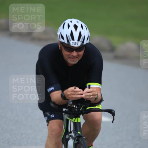 21.06.2025 - 27. Vierlanden-Triathlon H.Heesch http://msf.ph/oto/7992916 15.06.2025 12:03:56 Radfahren 151, 638, 735, 764, 775, 798, 858, 956 meine-sportfotos.de