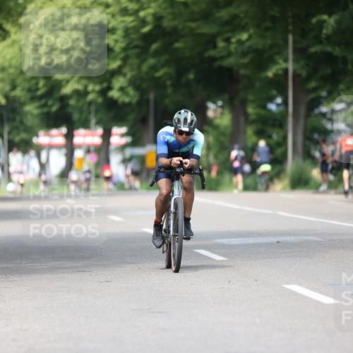 15.06.2025 - 7 Türme Triathlon Yannick Fuchs http://msf.ph/oto/7992922 15.06.2025 13:06:13 Radfahren 427, 509 meine-sportfotos.de