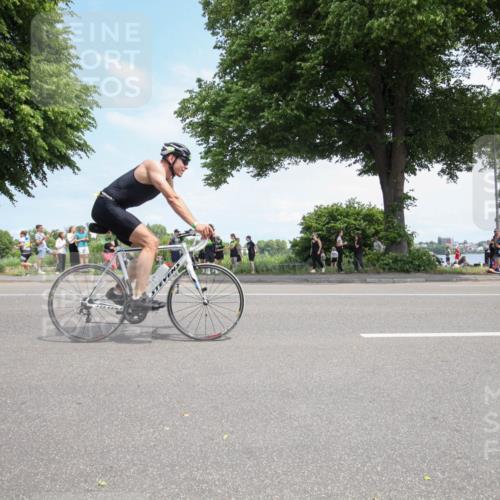 15.06.2025 - 7 Türme Triathlon Yannick Fuchs http://msf.ph/oto/7992998 15.06.2025 13:30:05 Radfahren 606 meine-sportfotos.de