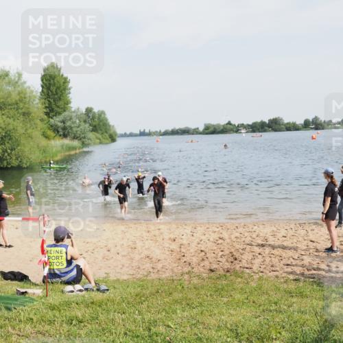 21.06.2025 - 27. Vierlanden-Triathlon MichiJ http://msf.ph/oto/7993004 15.06.2026 09:55:19 Schwimmen 299, 306, 311, 316, 327, 348, 353 meine-sportfotos.de