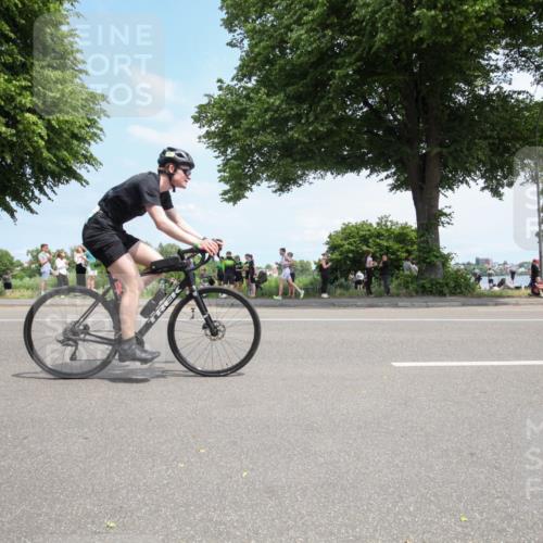 15.06.2025 - 7 Türme Triathlon Yannick Fuchs http://msf.ph/oto/7993042 15.06.2025 13:30:19 Radfahren 462, 663, 681, 872, 1019, 1028, 1064, 1070 meine-sportfotos.de