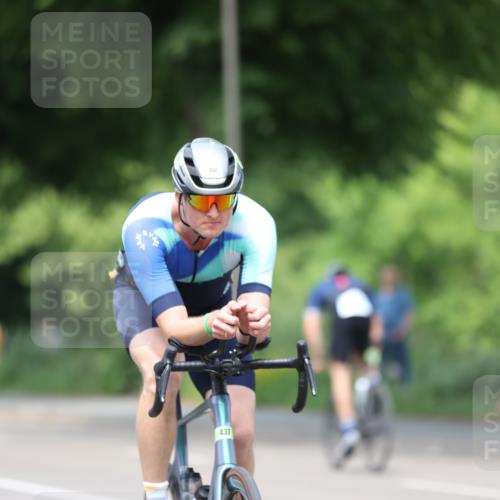 15.06.2025 - 7 Türme Triathlon Yannick Fuchs http://msf.ph/oto/7993082 15.06.2025 13:06:35 Radfahren 502, 834 meine-sportfotos.de