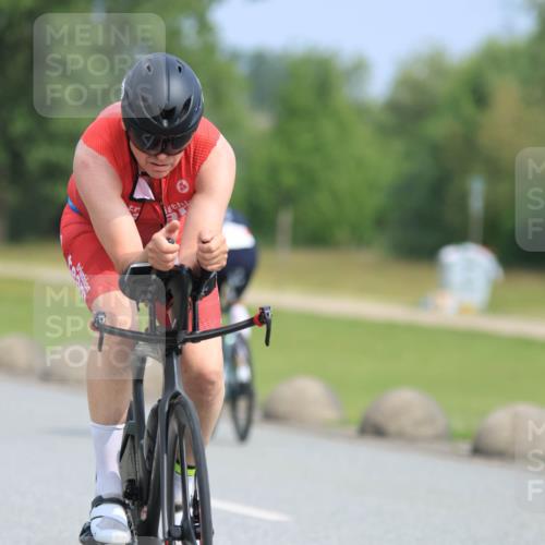 15.06.2025 - 27. Vierlanden-Triathlon H.Heesch http://msf.ph/oto/7993110 15.06.2025 10:21:15 Radfahren 36, 108, 168, 217, 540 meine-sportfotos.de