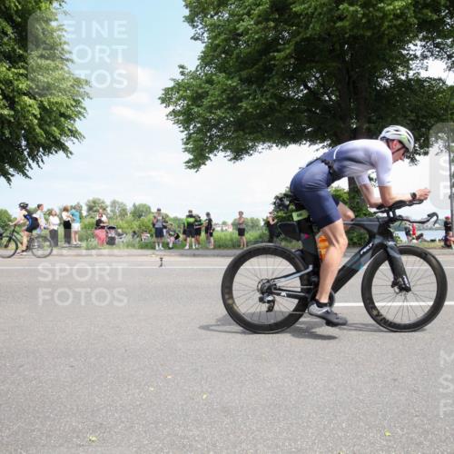 15.06.2025 - 7 Türme Triathlon Yannick Fuchs http://msf.ph/oto/7993131 15.06.2025 13:30:25 Radfahren 305, 332, 462, 681, 1019, 1028, 1070 meine-sportfotos.de