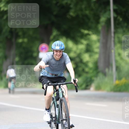 15.06.2025 - 7 Türme Triathlon Yannick Fuchs http://msf.ph/oto/7993188 15.06.2025 13:06:46 Radfahren 383, 544, 572, 1192 meine-sportfotos.de