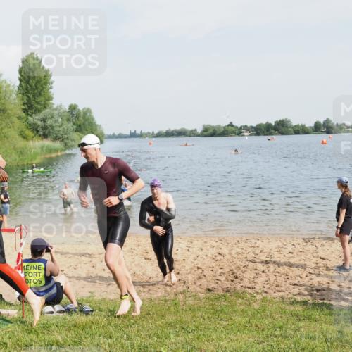 21.06.2025 - 27. Vierlanden-Triathlon MichiJ http://msf.ph/oto/7993210 15.06.2026 09:55:26 Schwimmen 272, 316, 327, 329, 335, 348, 353, 548 meine-sportfotos.de