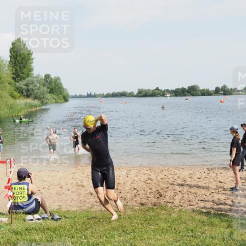 21.06.2025 - 27. Vierlanden-Triathlon MichiJ http://msf.ph/oto/7993286 15.06.2026 09:55:28 Schwimmen 272, 316, 327, 329, 335, 348, 353, 548 meine-sportfotos.de
