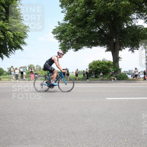 15.06.2025 - 7 Türme Triathlon Yannick Fuchs http://msf.ph/oto/7993301 15.06.2025 13:31:14 Radfahren 386, 741, 938, 1166 meine-sportfotos.de