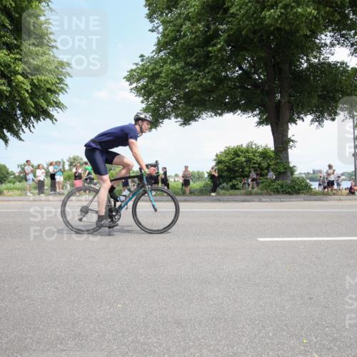 15.06.2025 - 7 Türme Triathlon Yannick Fuchs http://msf.ph/oto/7993320 15.06.2025 13:31:17 Radfahren 741, 859, 938, 1166 meine-sportfotos.de