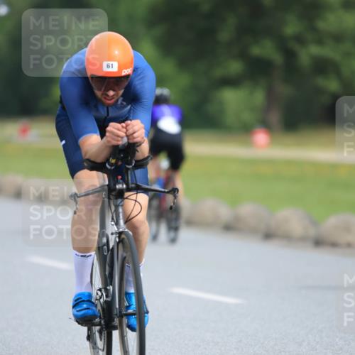 15.06.2025 - 27. Vierlanden-Triathlon H.Heesch http://msf.ph/oto/7993392 15.06.2025 10:23:52 Radfahren 61, 131, 475, 476, 511, 521, 554, 590 meine-sportfotos.de