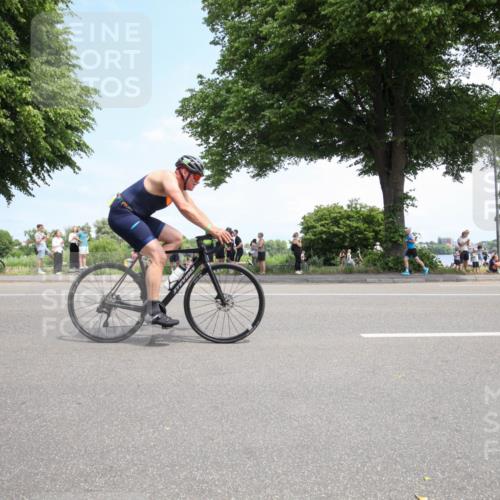 15.06.2025 - 7 Türme Triathlon Yannick Fuchs http://msf.ph/oto/7993393 15.06.2025 13:31:33 Radfahren 384, 467, 1106, 1193 meine-sportfotos.de