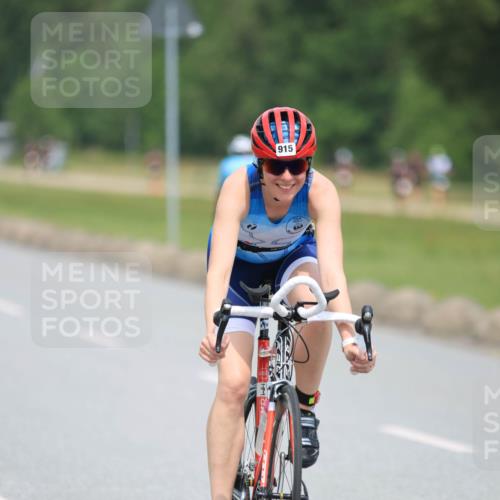 21.06.2025 - 27. Vierlanden-Triathlon H.Heesch http://msf.ph/oto/7993430 15.06.2025 12:05:02 Radfahren 671, 915, 978 meine-sportfotos.de