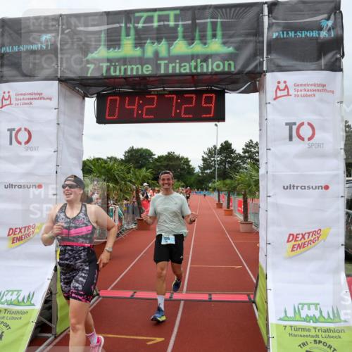 15.06.2025 - 7 Türme Triathlon Michael Strokosch http://msf.ph/oto/7993431 15.06.2025 14:27:29 Ziel 355, 498, 970 meine-sportfotos.de