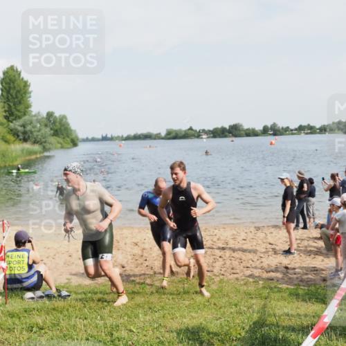 21.06.2025 - 27. Vierlanden-Triathlon MichiJ http://msf.ph/oto/7993455 15.06.2026 09:55:34 Schwimmen 272, 273, 316, 329, 335, 548 meine-sportfotos.de